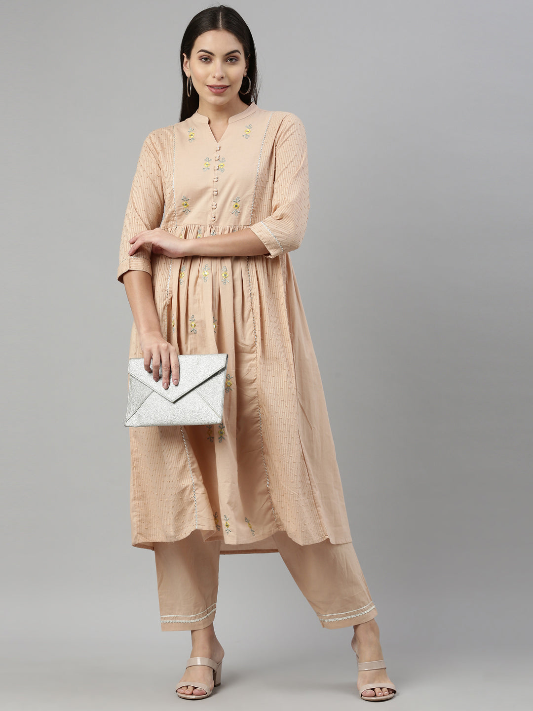 Neerus Beige cotton embroidered suit set - detail view 3