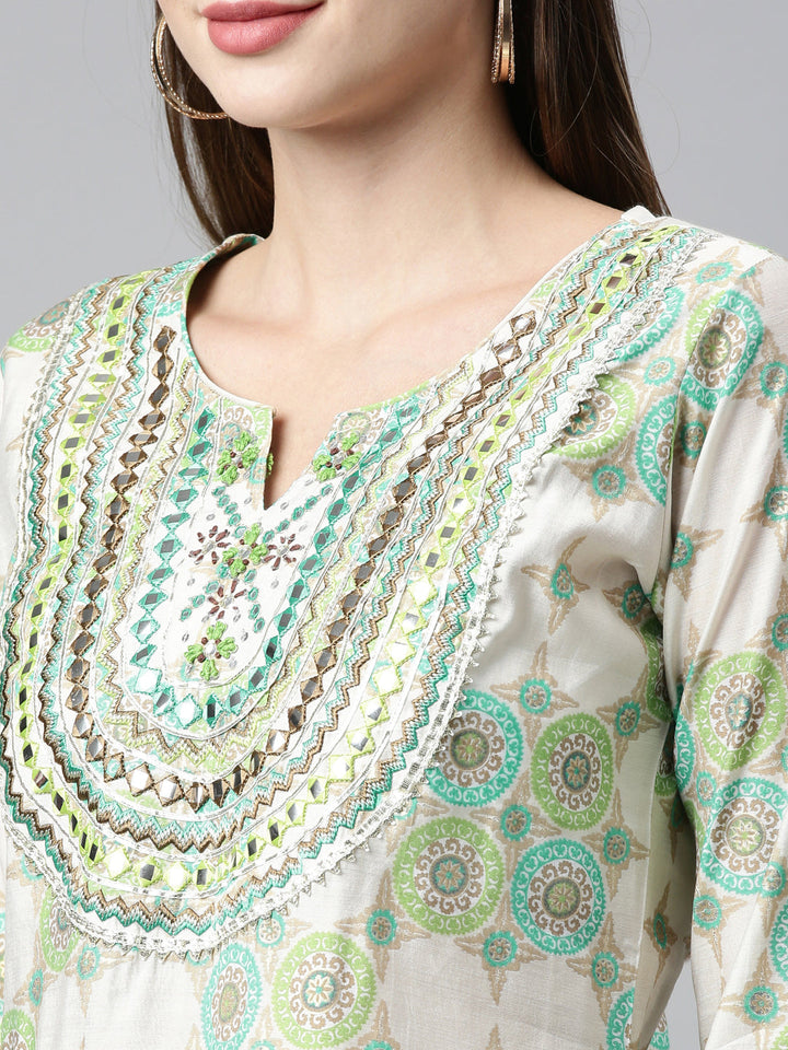 Neerus Green Chanderi Cotton Hand Embroidered Kurta Set - detail view 1
