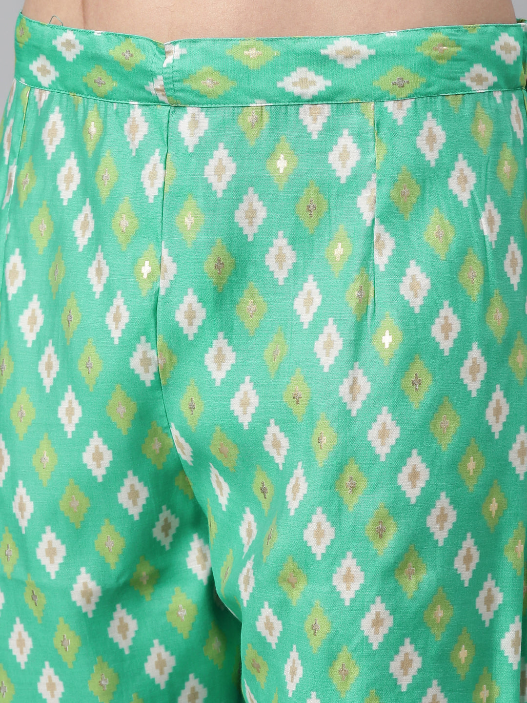 Neerus Green Chanderi Cotton Hand Embroidered Kurta Set - detail view 4