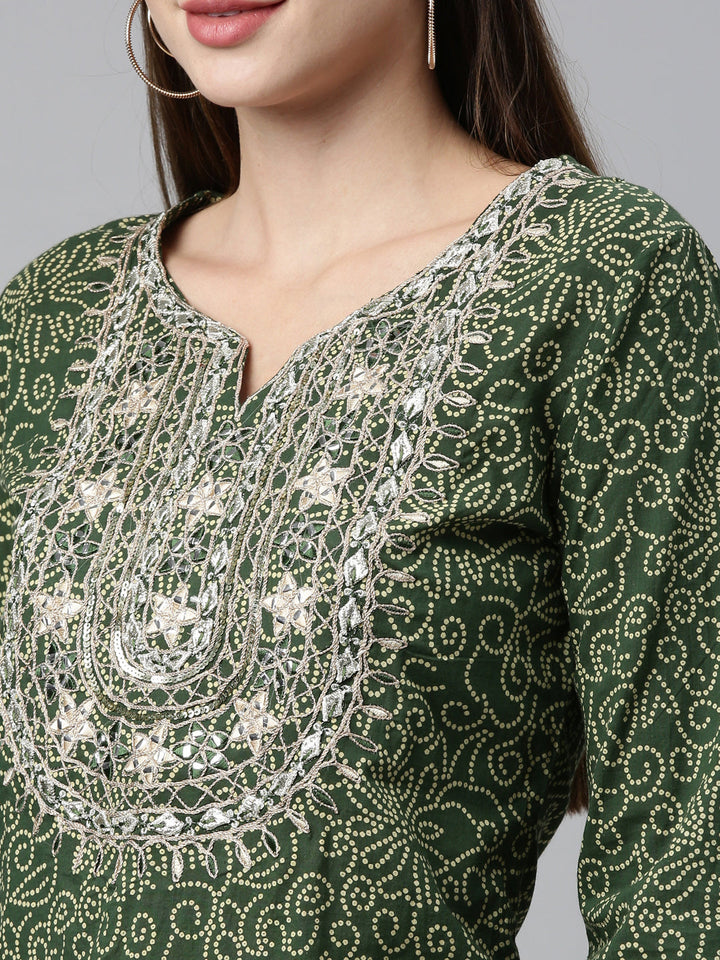 Neerus Green jute cotton embroidered kurta set with sharara and dupatta - detail view 2