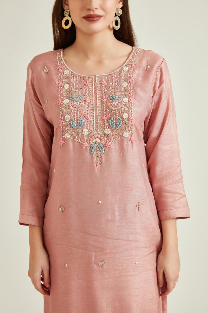 Neerus Pink Chanderi embellished kurta set - detail view 2