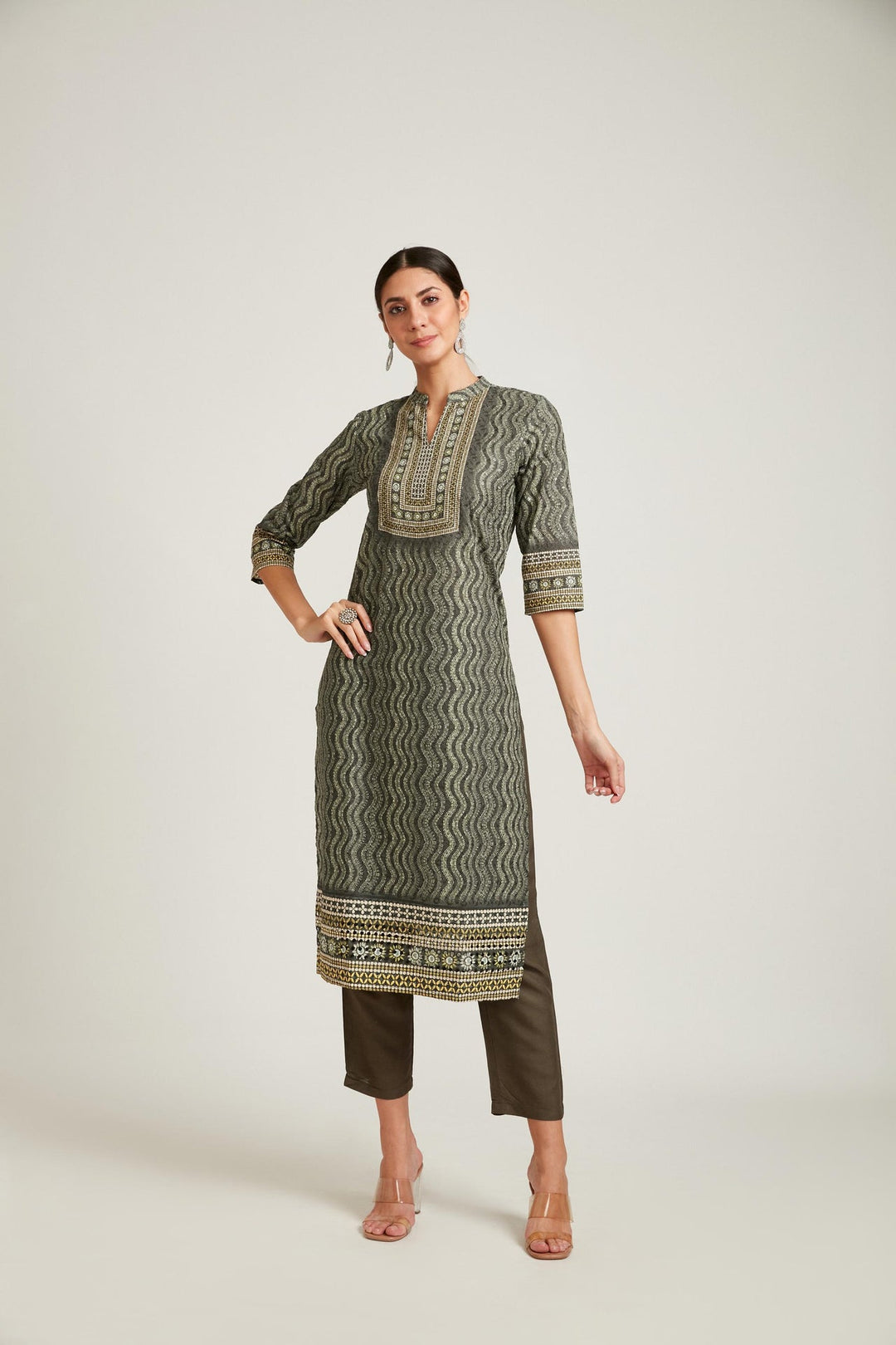 Neerus Green cotton chikankari kurta set - side view