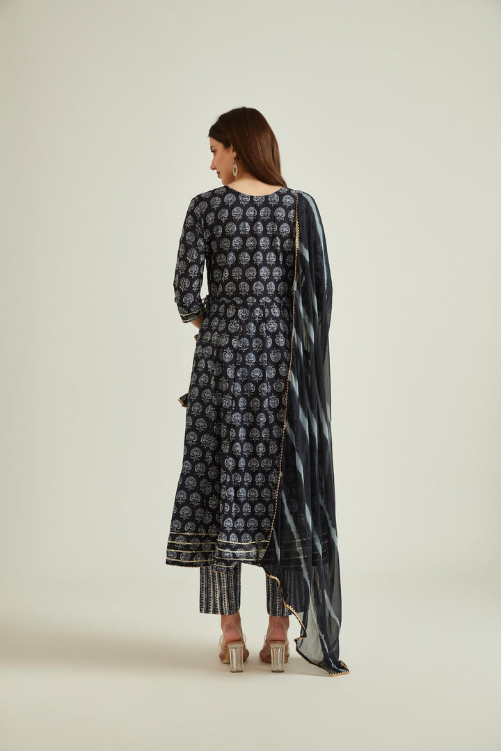 Neerus Black cotton embellished anarkali kurta - side view