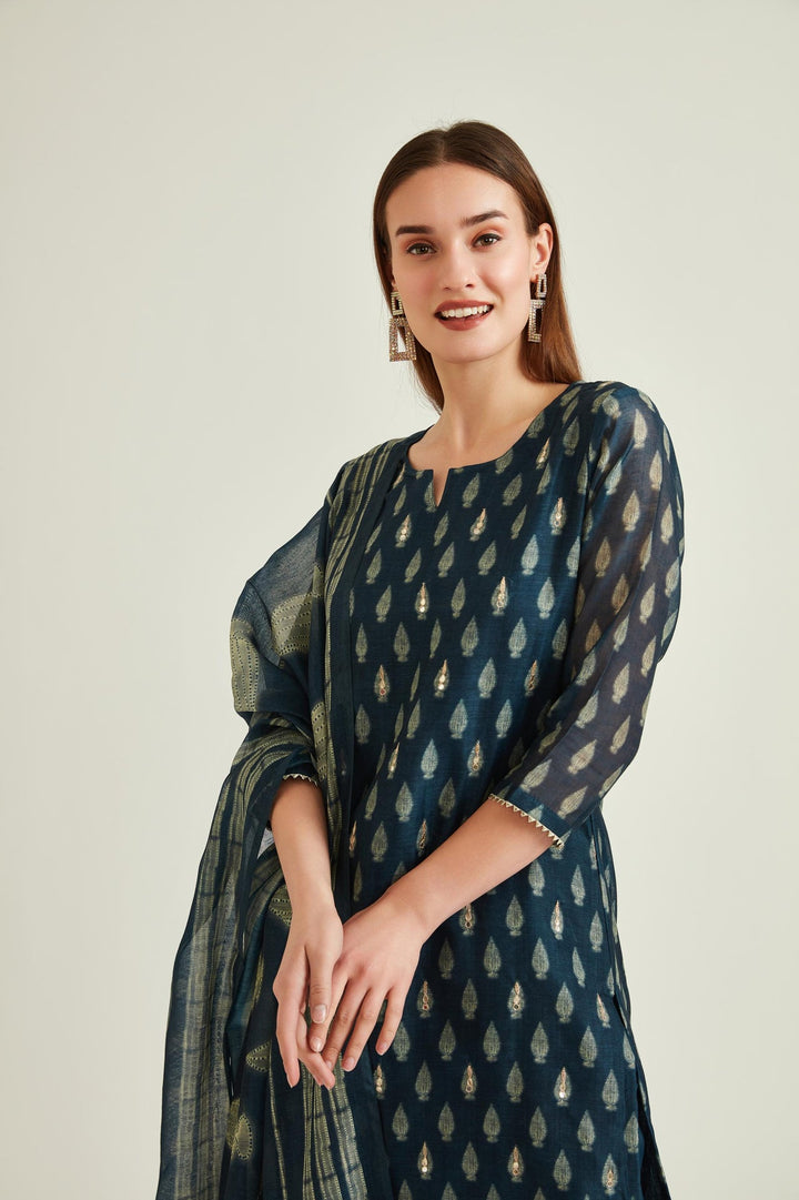 Neerus Blue Banarasi embellished kurta set - side view