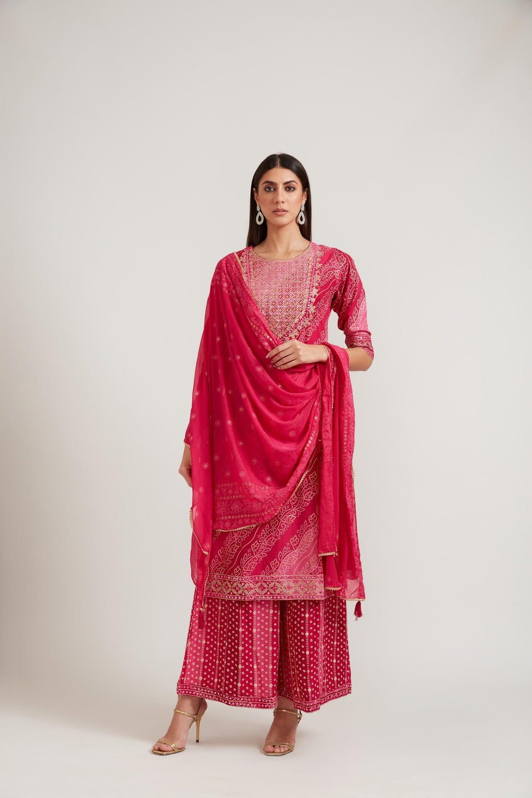 Neerus Pink cotton suit set - side view