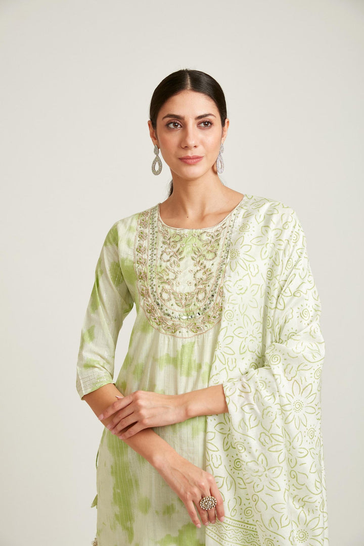 Neerus Green Chanderi straight kurta set - detail view 4