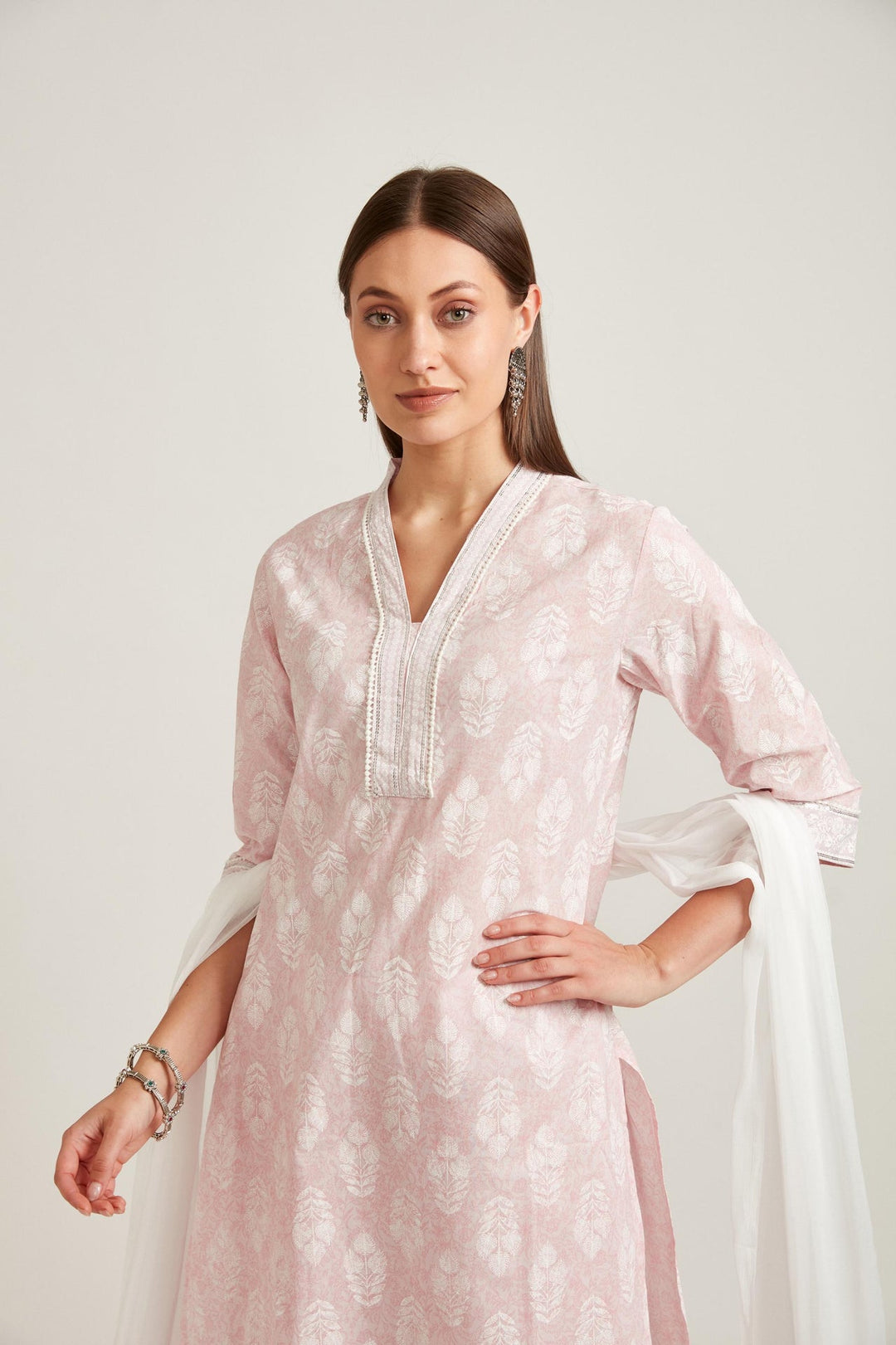 Neerus Pink cotton printed kurta set - detail view 3