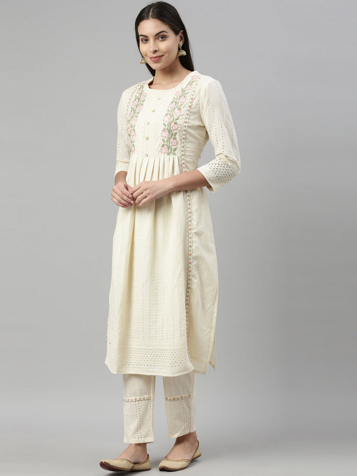 Neerus Beige cotton ethnic suit set - detail view 2
