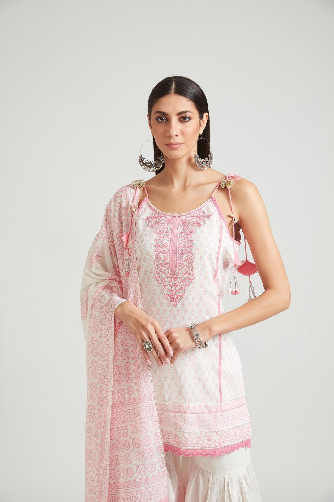 Neerus Pink jute cotton printed kurta set with sharara and dupatta - detail view 3
