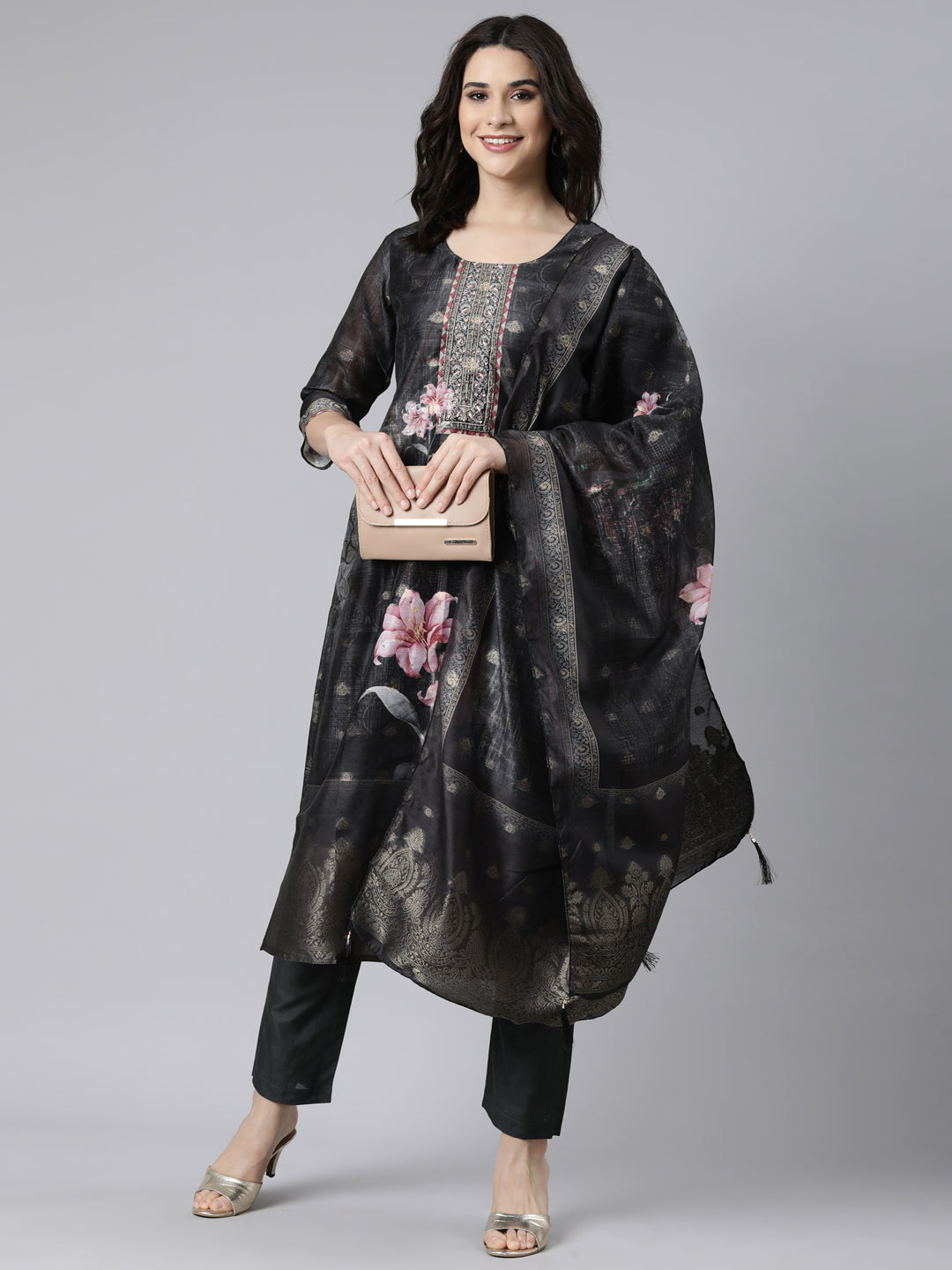 Neerus Black printed floral straight suit set - detail view 2
