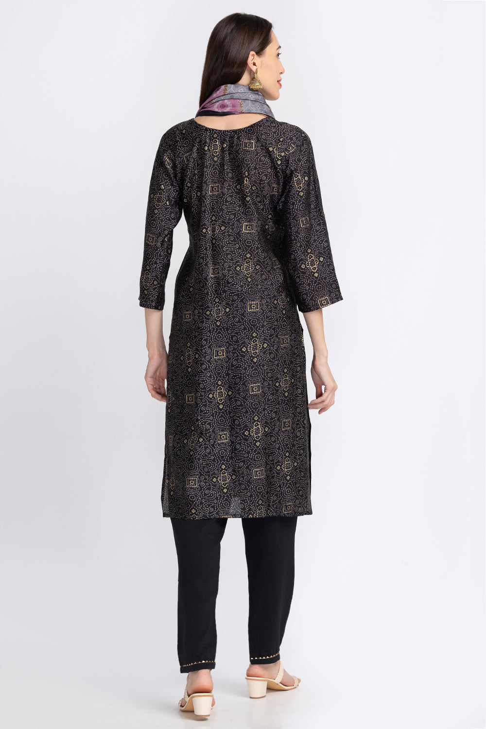 Neerus Black rayon straight suit set - side view