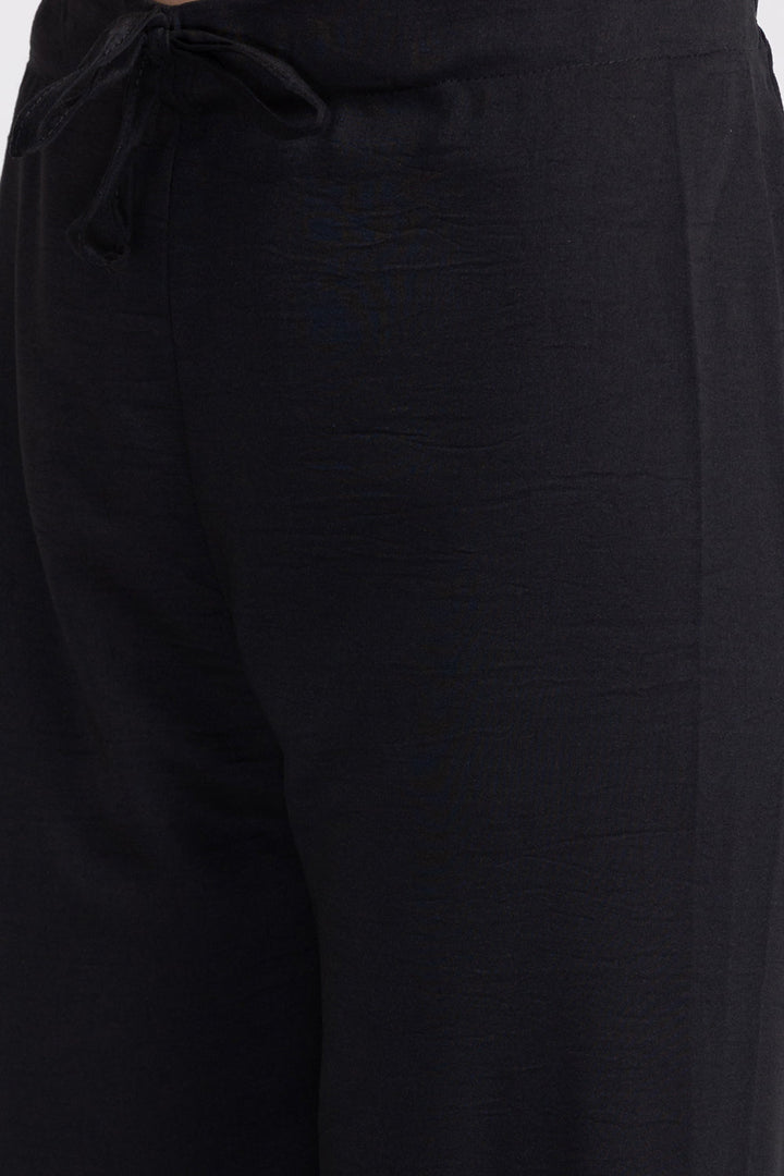 Neerus Black rayon straight suit set - detail view 3