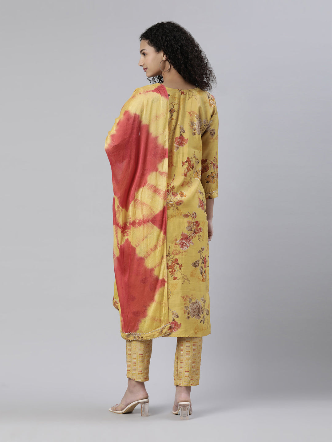 Neerus Yellow jute cotton printed kurta set with trousers and dupatta - side view