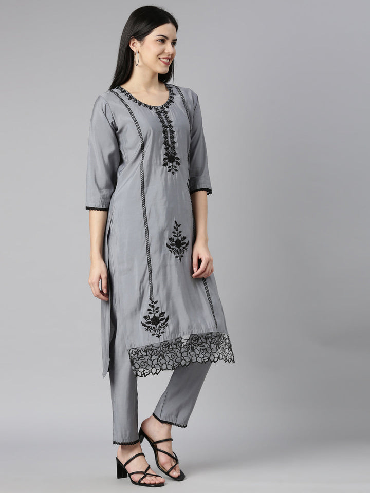 Neerus Grey printed floral kurta set with trouser and dupatta - back view