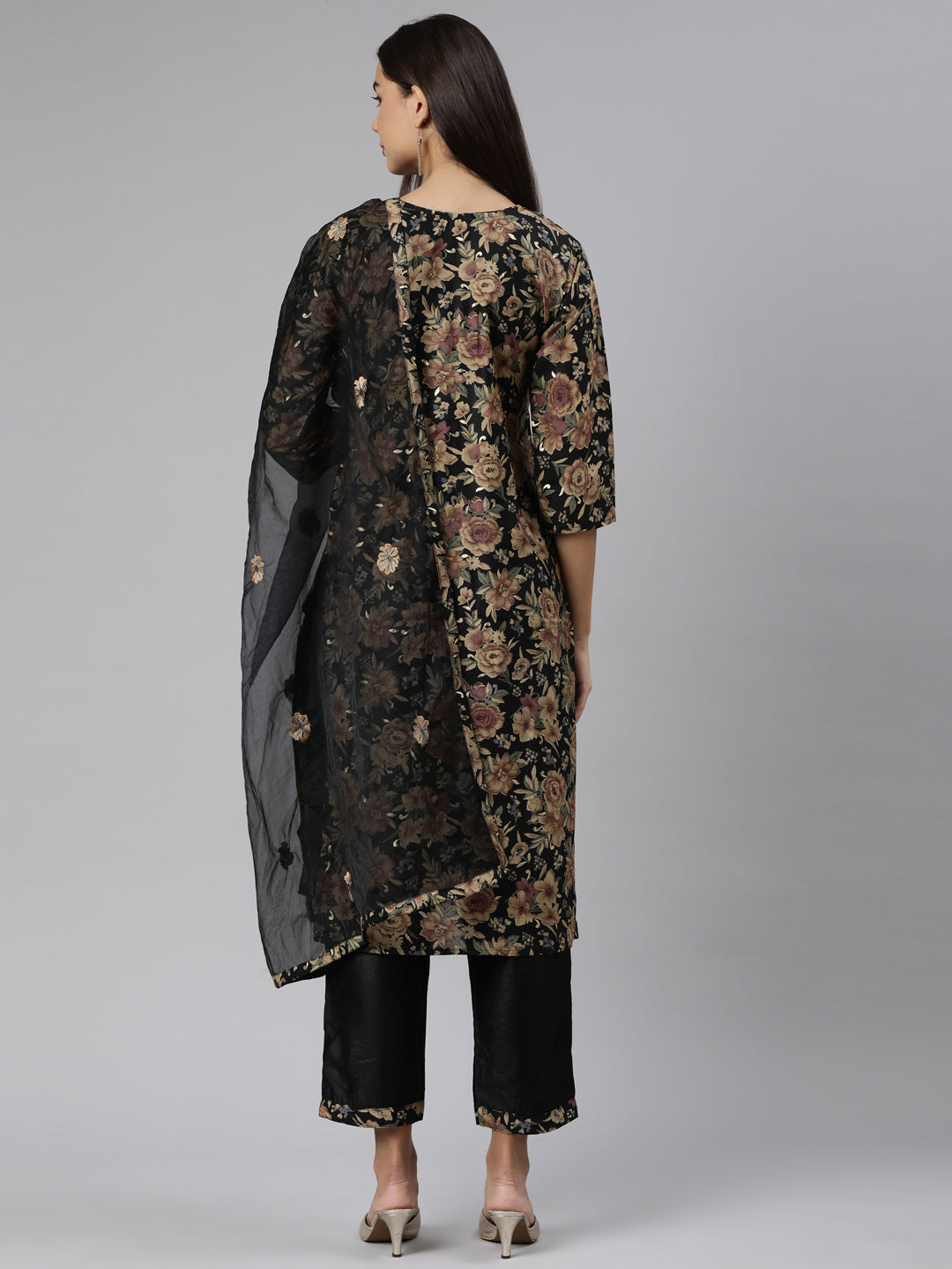 Neerus Black printed floral suit set - side view