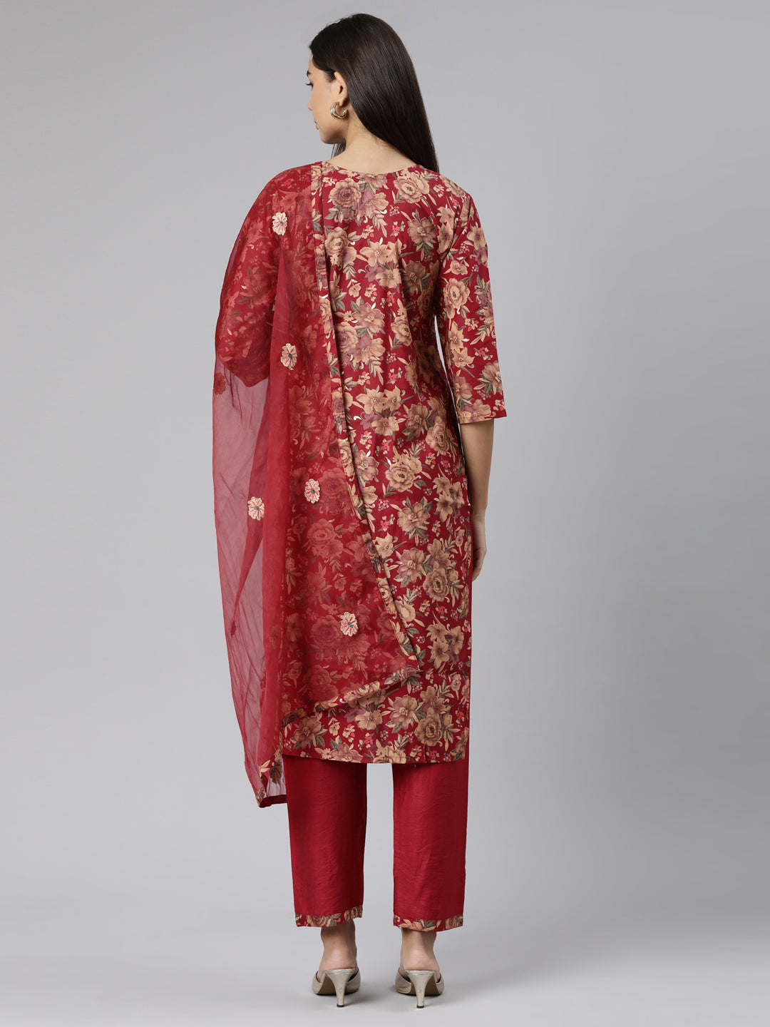 Neerus Maroon printed floral suit set - side view