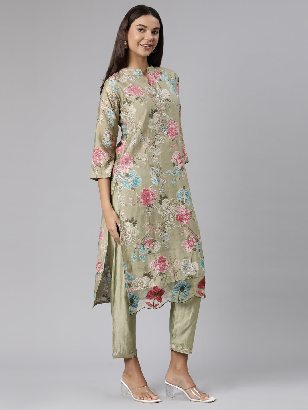 Neerus Green printed floral straight suit set - back view