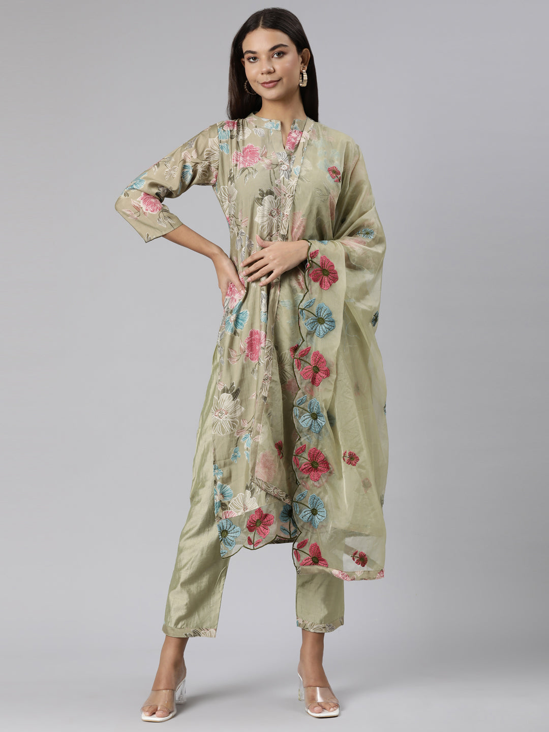 Neerus Green printed floral straight suit set - detail view 2