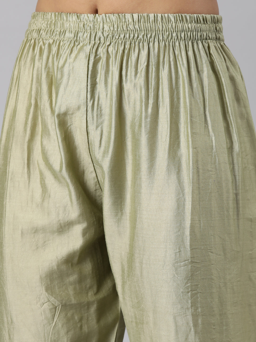 Neerus Green printed floral straight suit set - detail view 3
