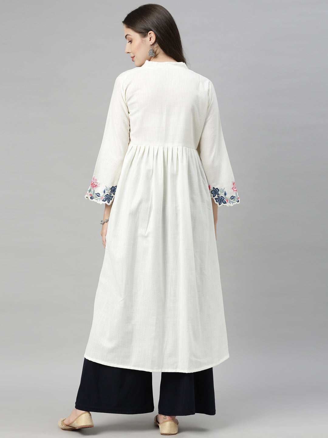 Neerus White embroidered A-line kurta - detail view 1