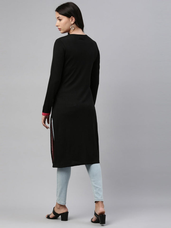 Neerus Black acrylic printed straight kurti - detail view 3