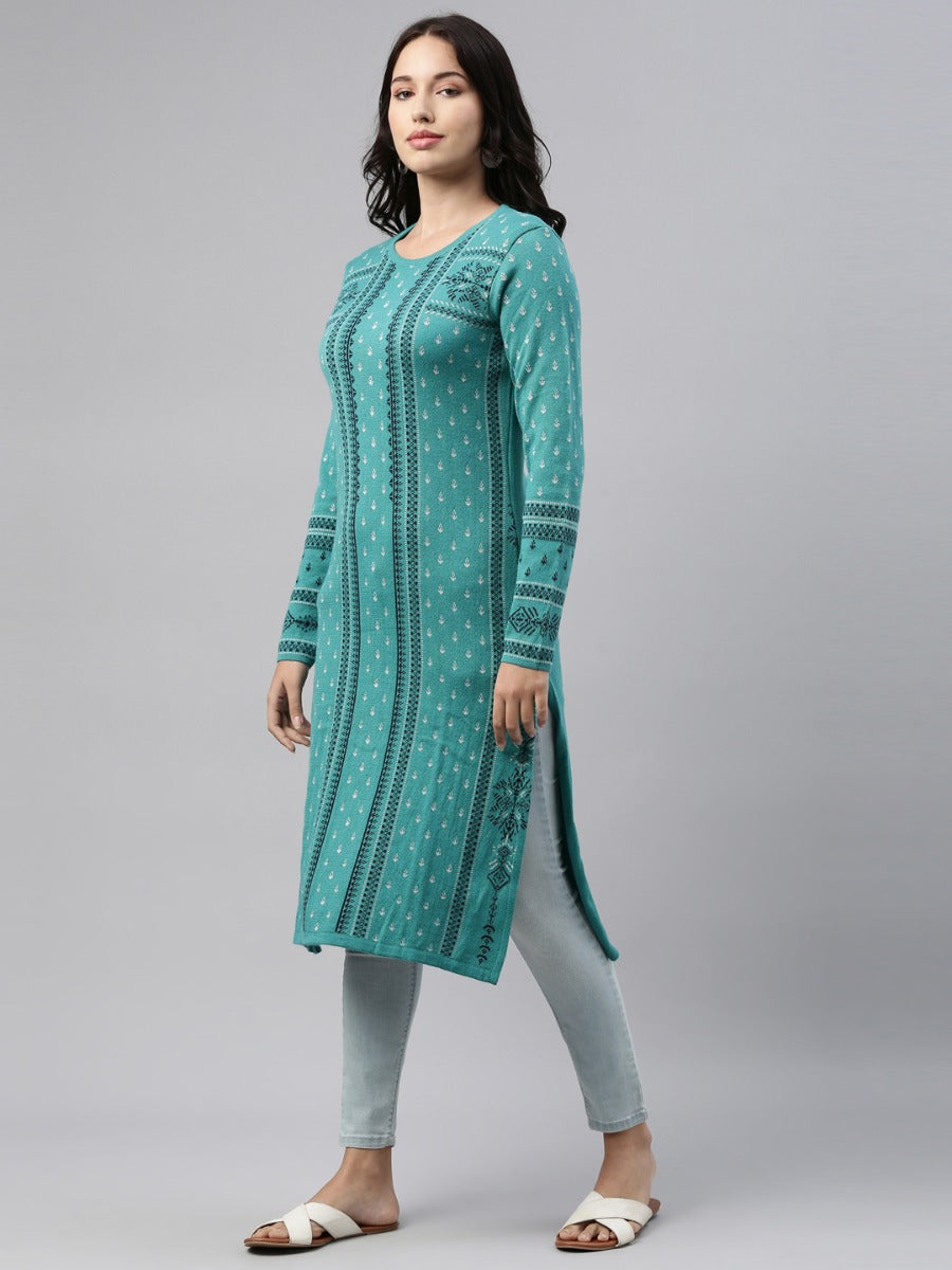 Neerus Green wool straight kurti - detail view 3