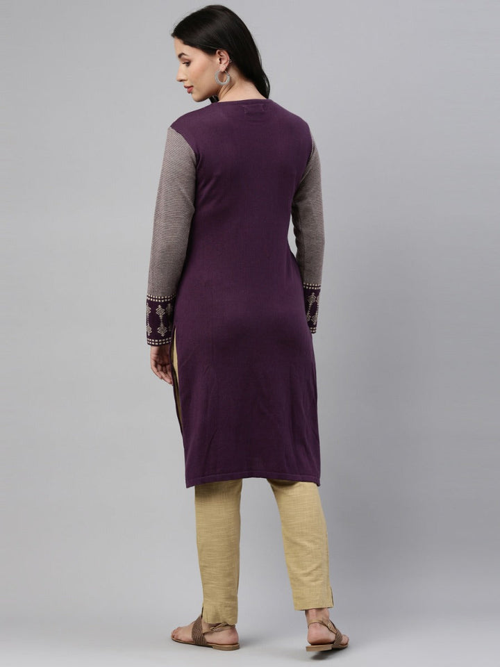 Neerus Grey acrylic woven geometric straight kurti - detail view 5