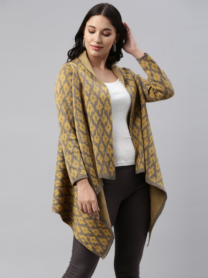 Neerus Green acrylic woven longline shrug - side view