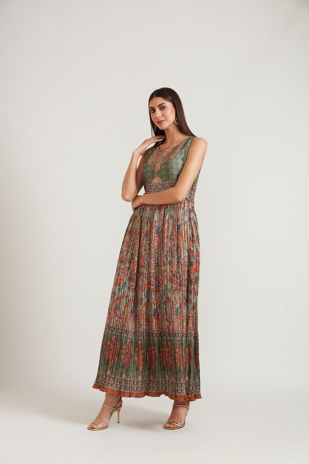 Neerus Green silk gown - detail view 2
