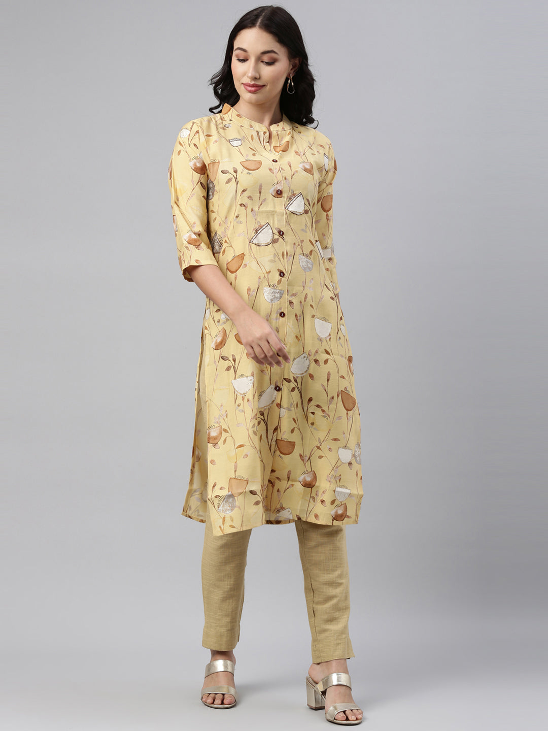 Neerus Yellow muslin straight kurti - detail view 3