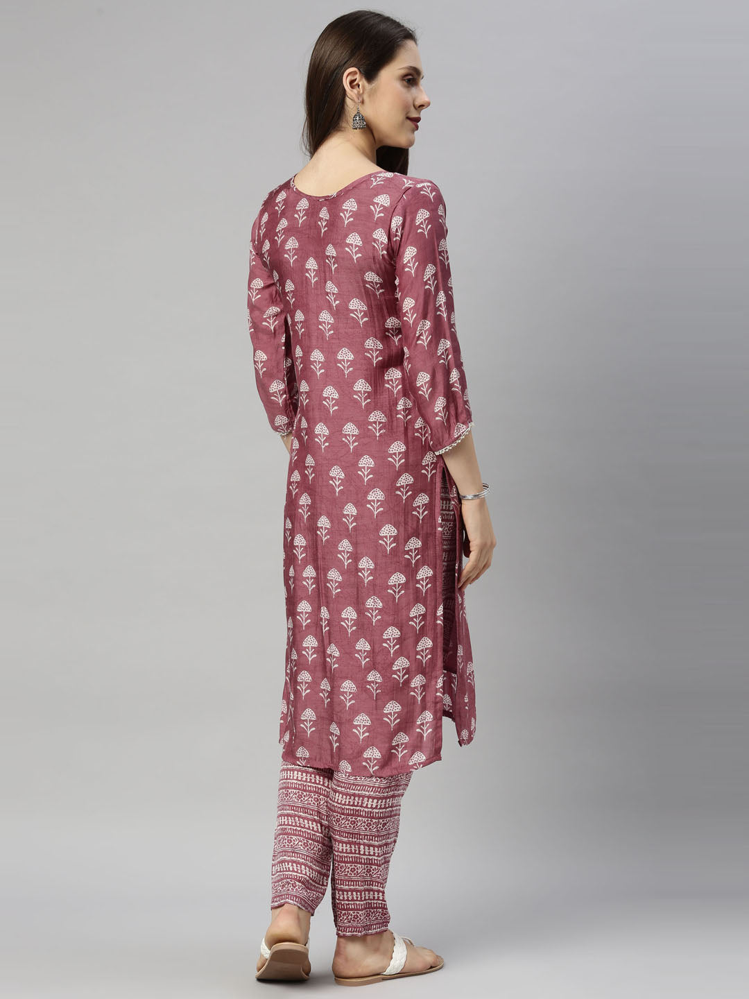 Neerus Pink muslin printed straight kurti - detail view 4