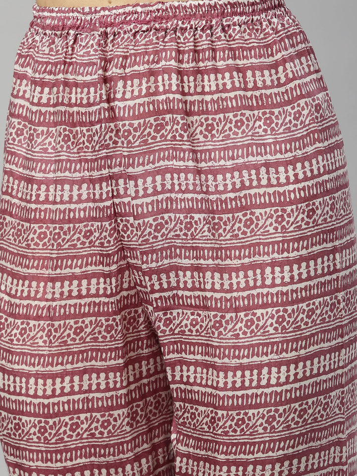 Neerus Pink muslin printed straight kurti - detail view 6