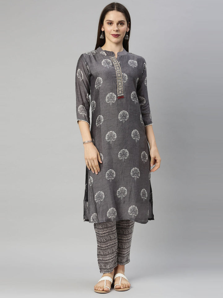 Neerus Grey muslin straight kurti - front view
