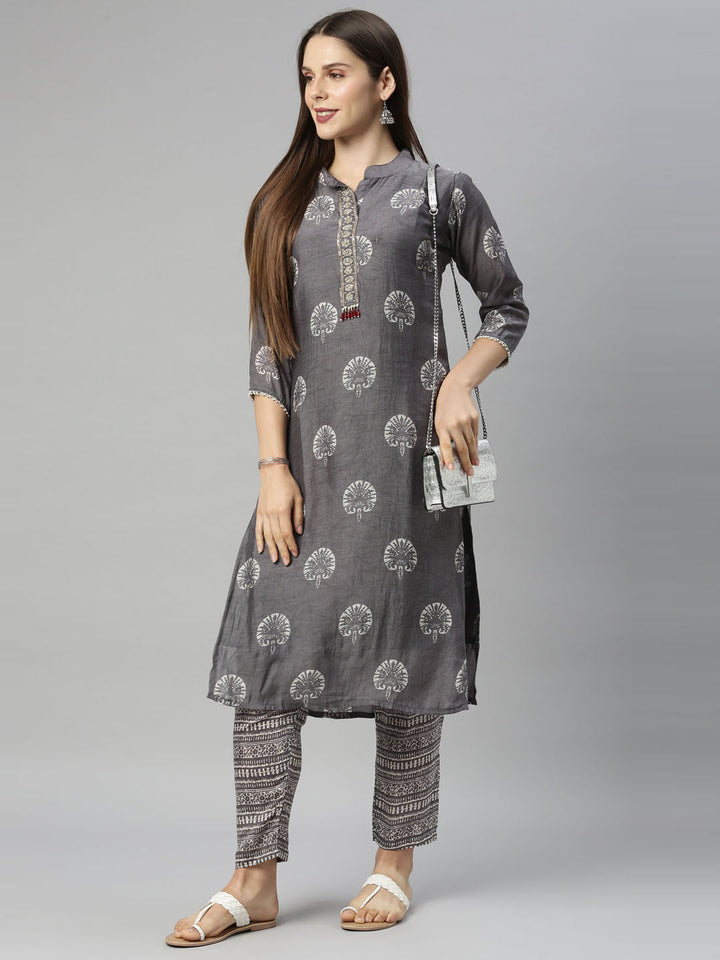 Neerus Grey muslin straight kurti - detail view 4