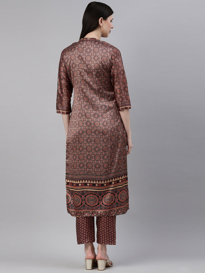 Neerus Brown silk printed kurta set A-line - detail view 2