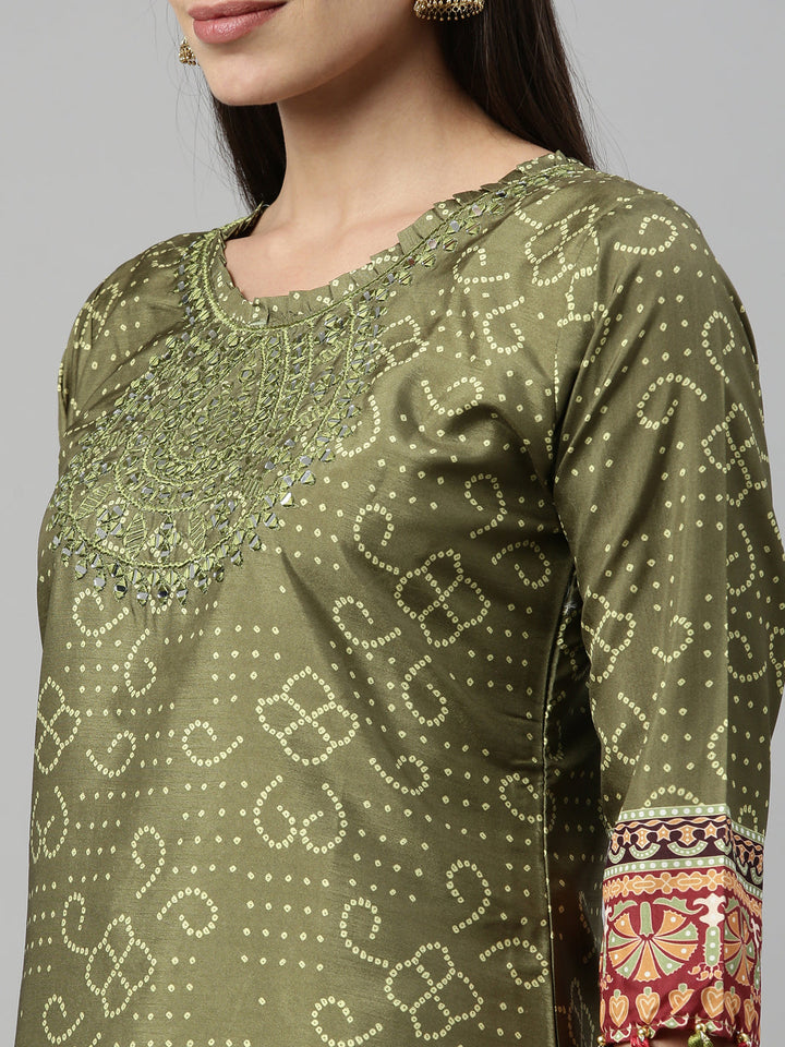 Neerus Green cotton printed anarkali kurta - detail view 5