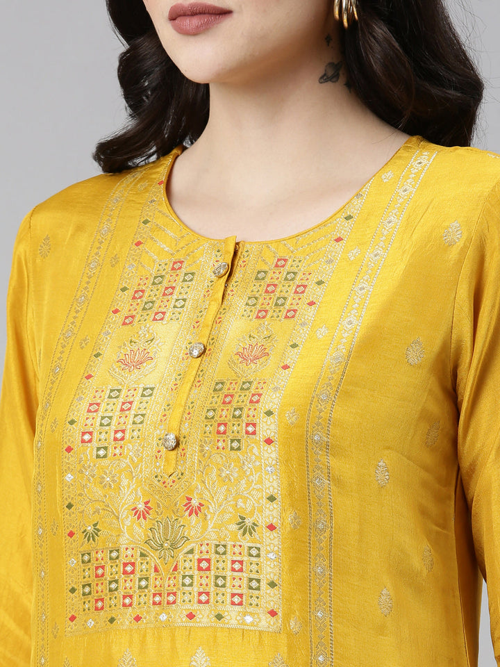 Neerus Yellow printed straight kurta set - detail view 1