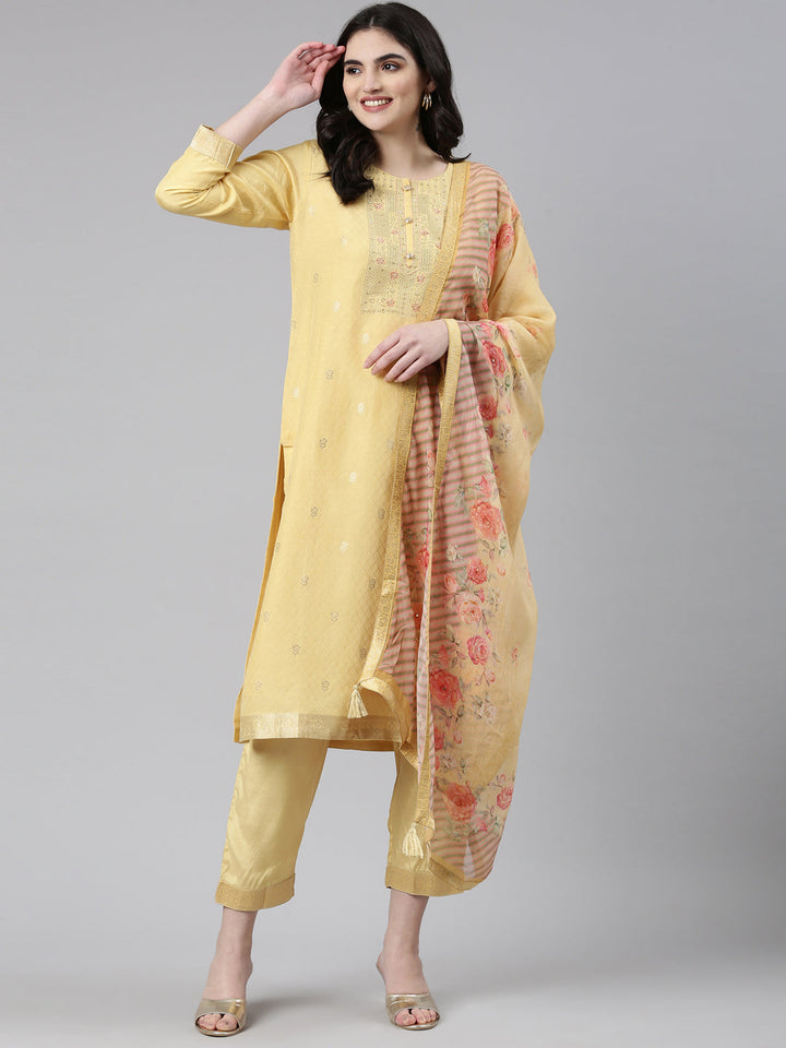 Neerus Yellow Banarasi printed kurta set with trouser and dupatta - detail view 2