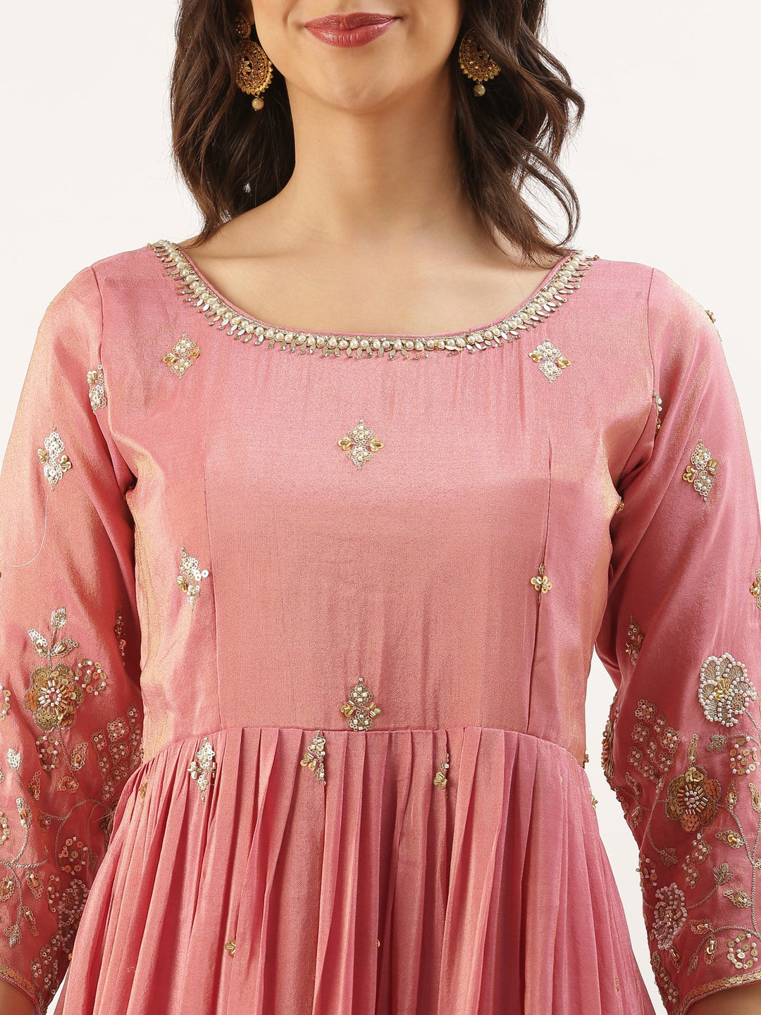 Neerus Pink tissue embroidered suit set - detail view 2