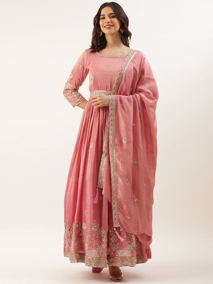 Neerus Pink tissue embroidered suit set - front view