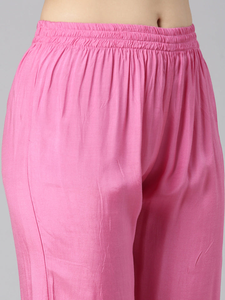 Neerus Pink printed floral kurta set with trouser and dupatta - detail view 3