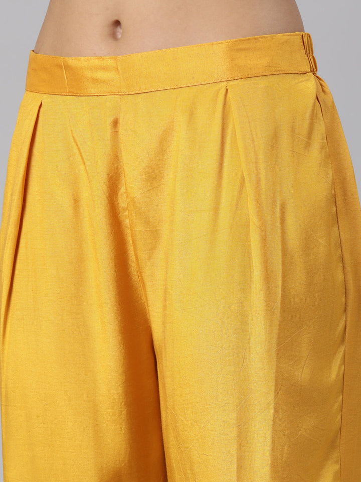 Neerus Yellow raw silk solid suit set - detail view 3
