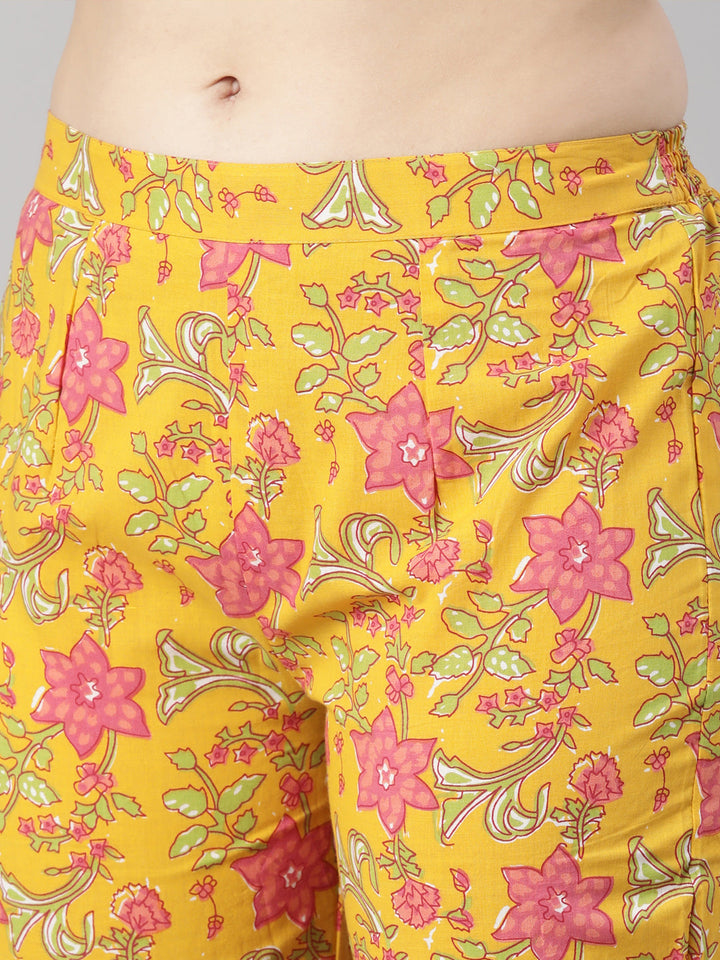 Neerus Green printed chevron suit set - detail view 2
