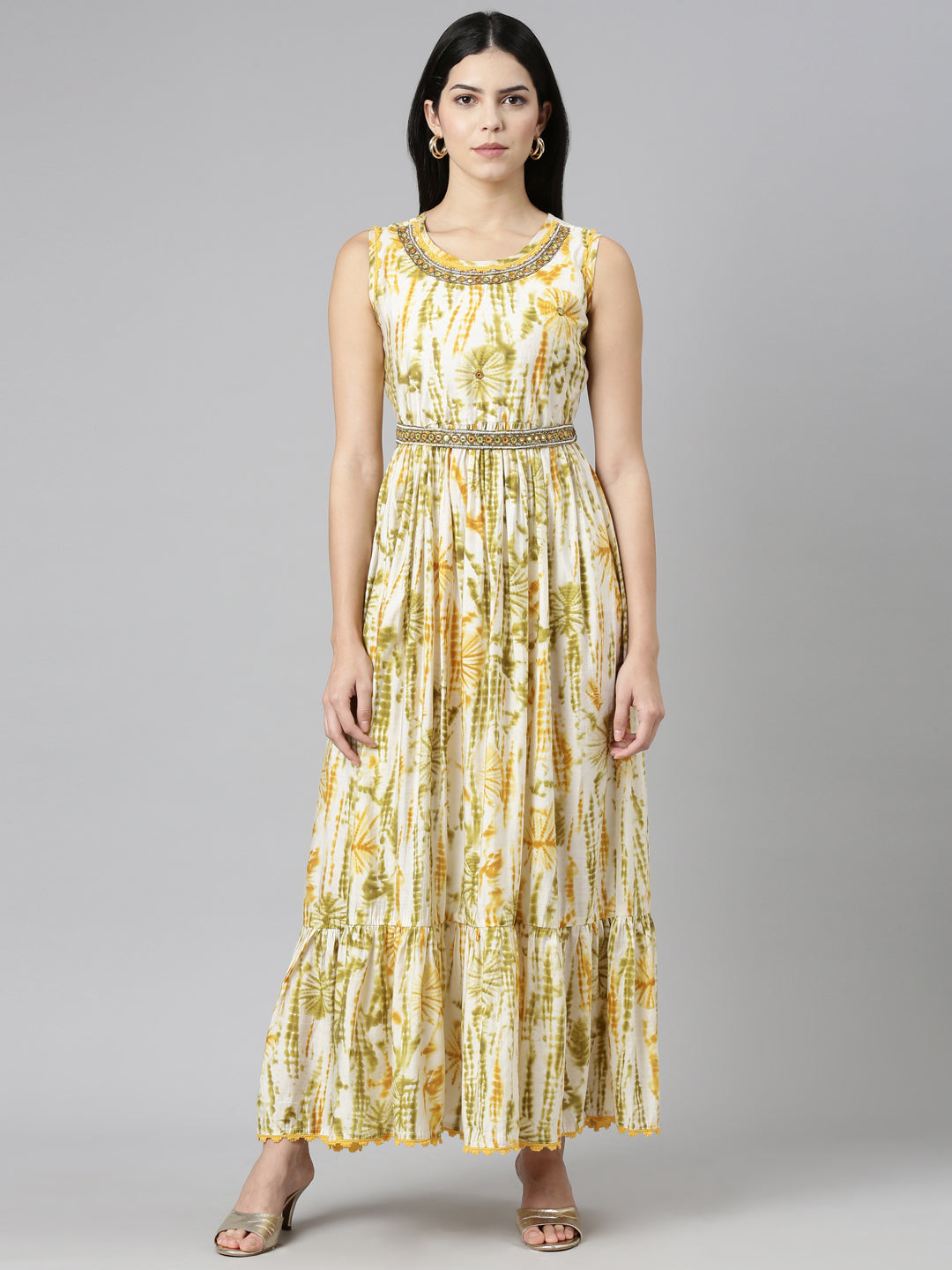 Neerus Green printed straight gown - front view