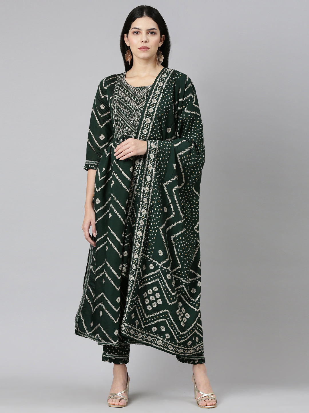 Neerus Green printed Nyra cut kurta set - front view