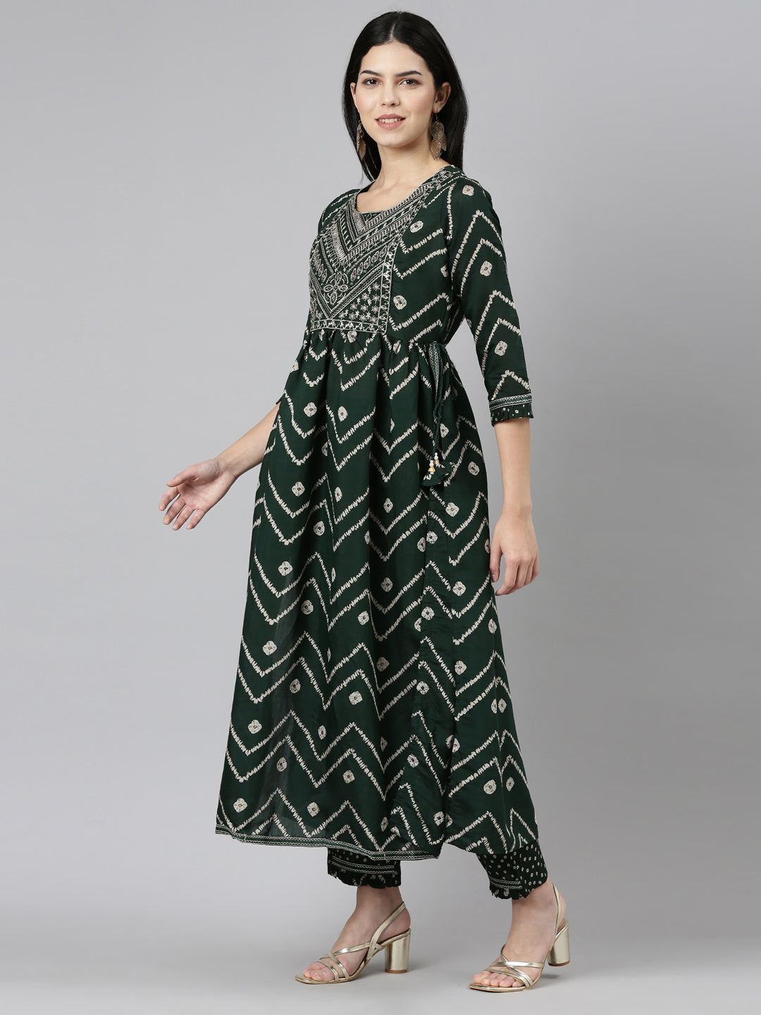 Neerus Green printed Nyra cut kurta set - back view