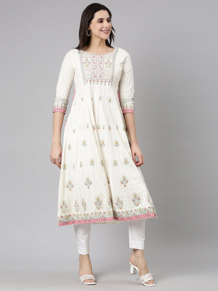 Neerus White Chikankari Floral Suit Set - back view