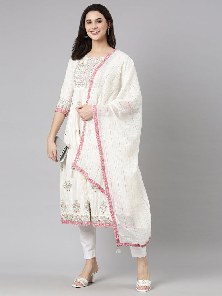 Neerus White Chikankari Floral Suit Set - detail view 2