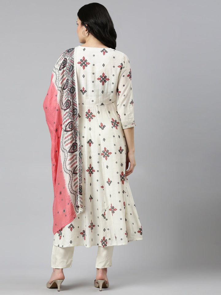 Neerus White printed straight kurta set with dupatta - side view