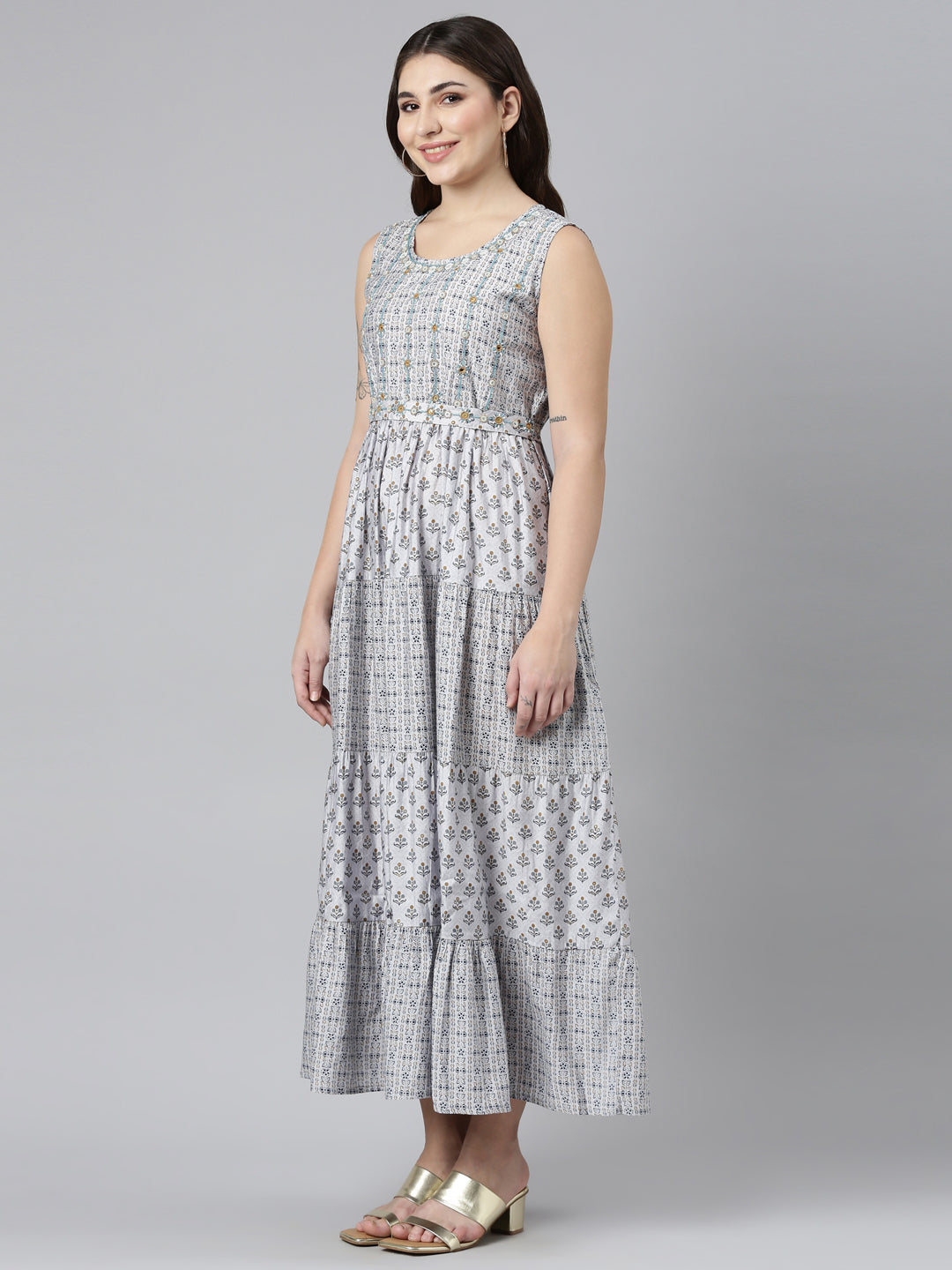 Neerus Purple printed straight dress - back view